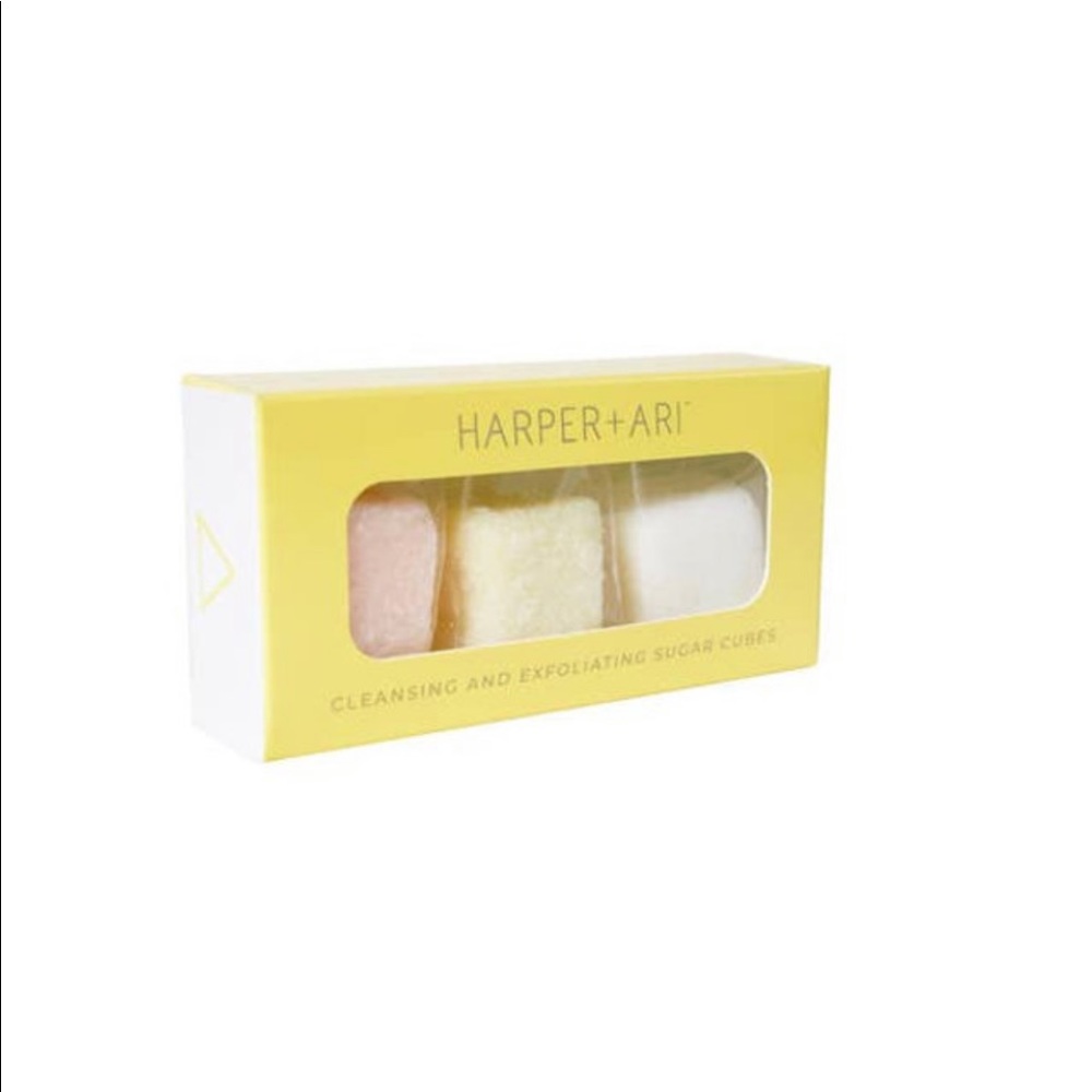 Harper +Ari sugar scrub